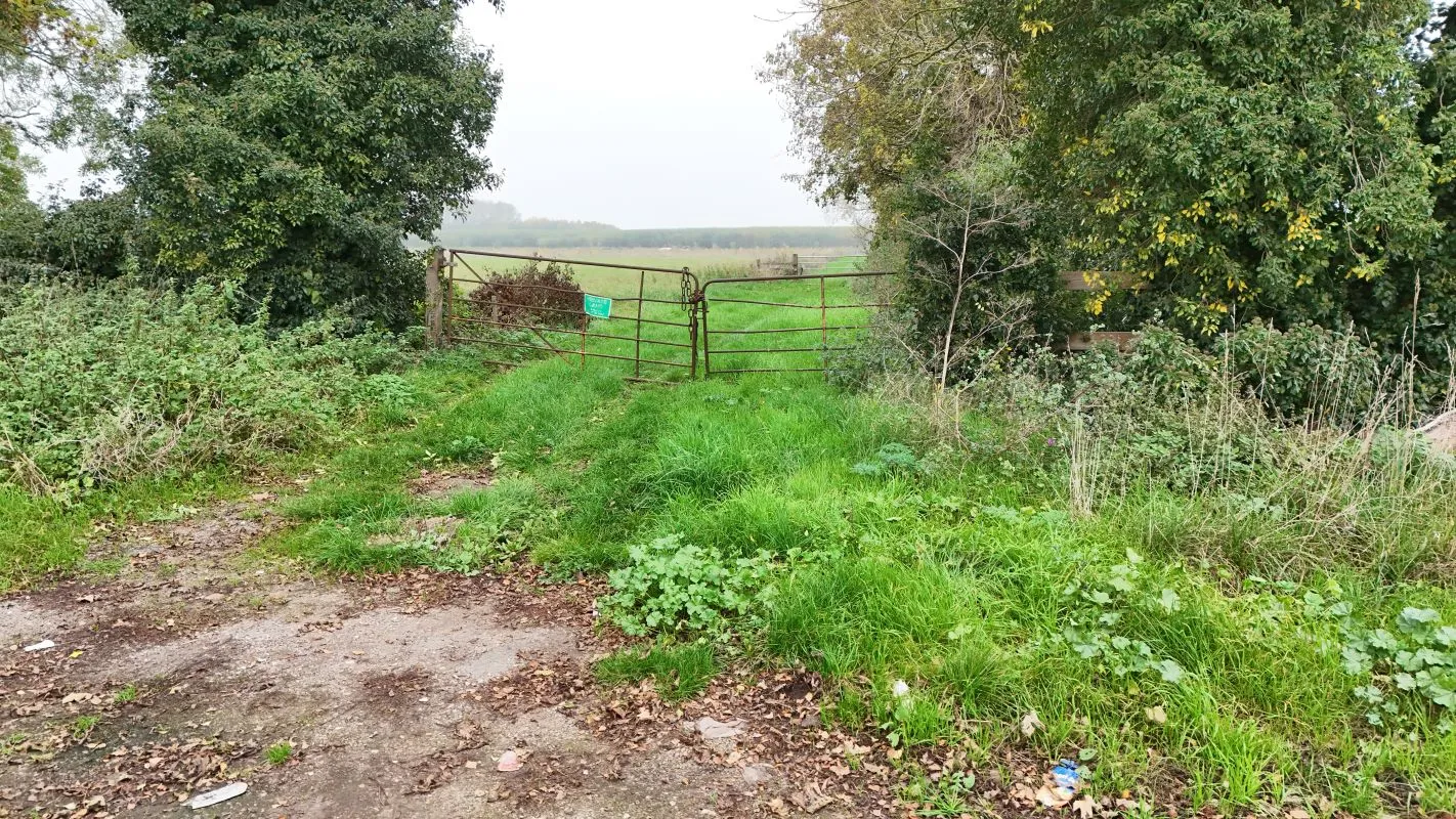 Land at Knaves Acre Drove, Isleham, Ely, Cambridgeshire, CB7 5RG