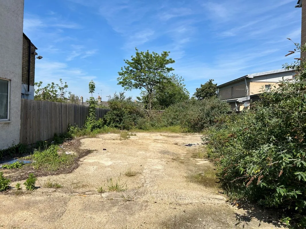 Land on the north side of Newmarket Road, Cambridge, Cambridgeshire, CB5 8HA