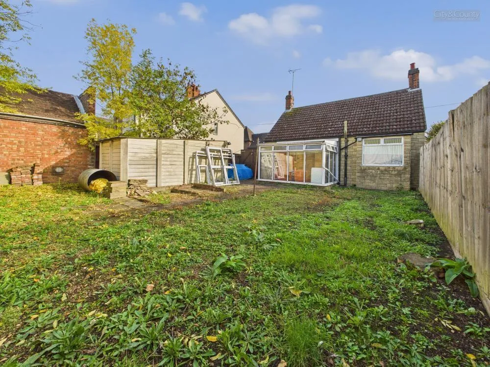 2 bed Detached Bungalow