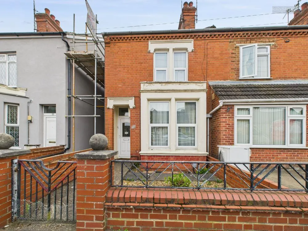 2 bed End of Terrace
