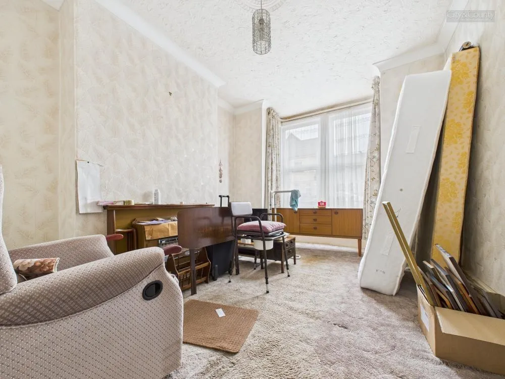 2 bed End of Terrace