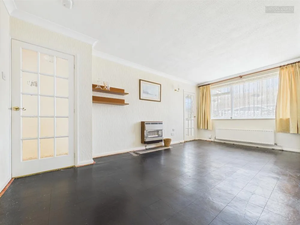 2 bed Semi-Detached Bungalow