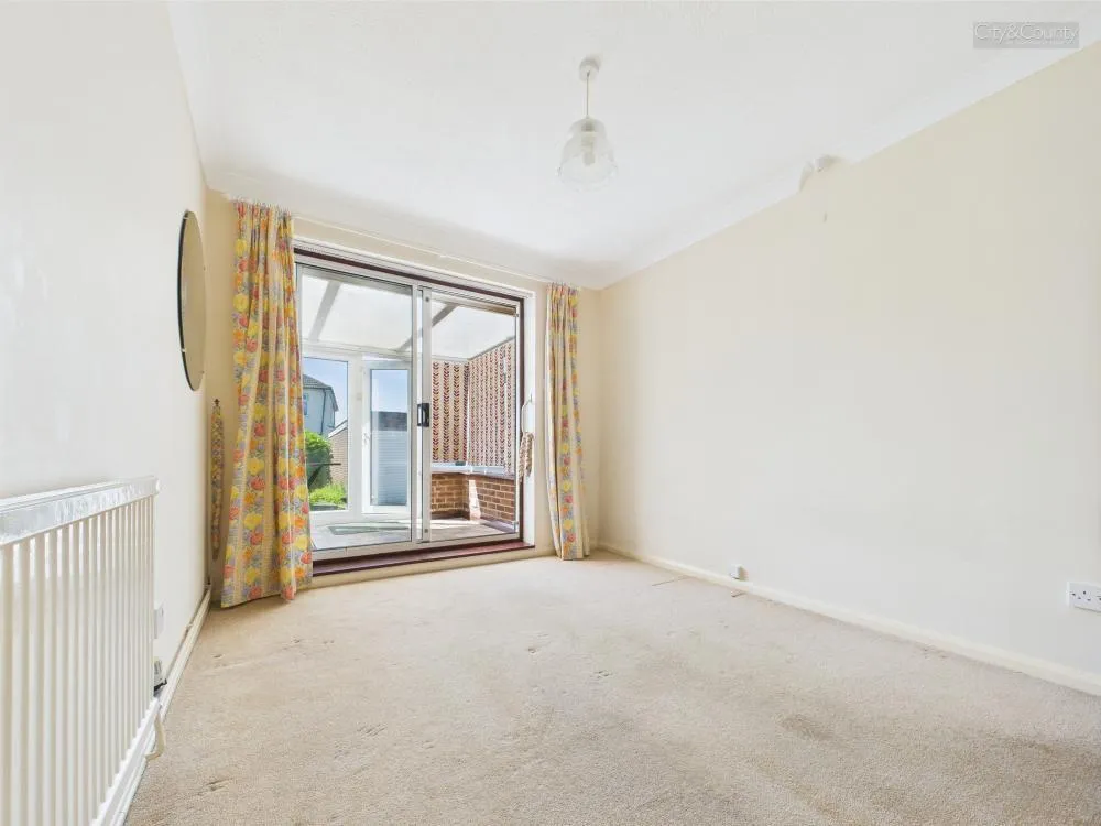 2 bed Semi-Detached Bungalow