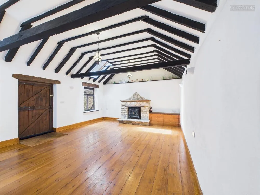 1 bed Barn Conversion