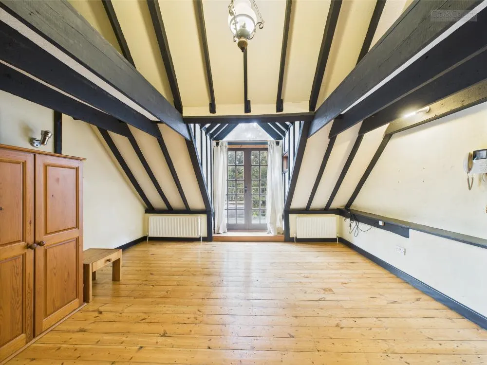 1 bed Barn Conversion