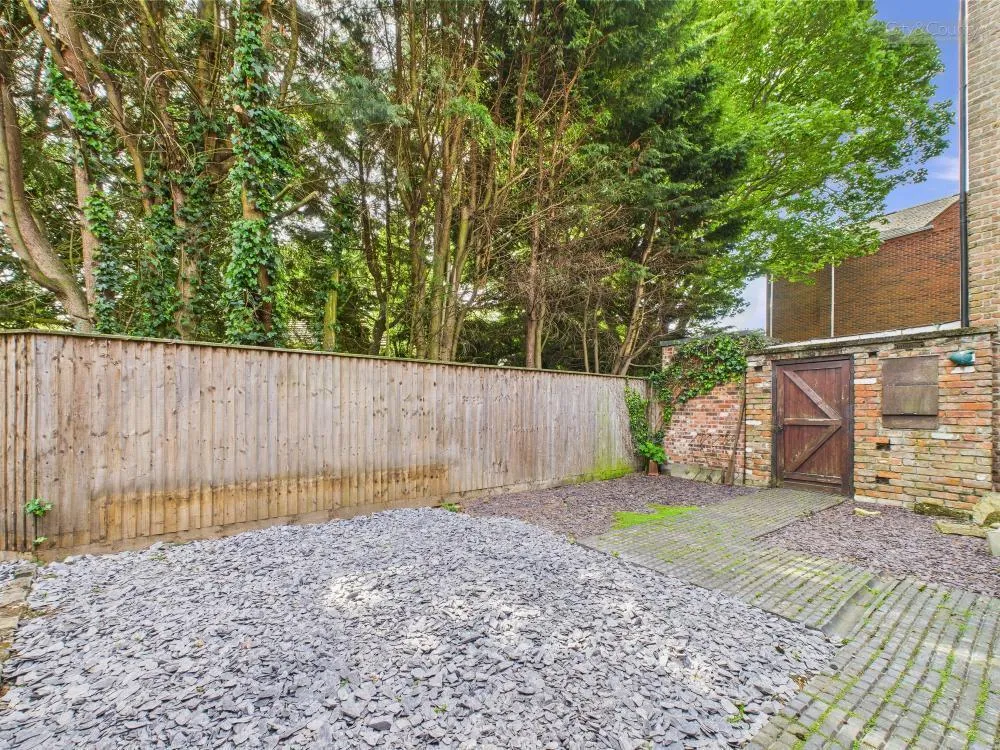 1 bed Barn Conversion