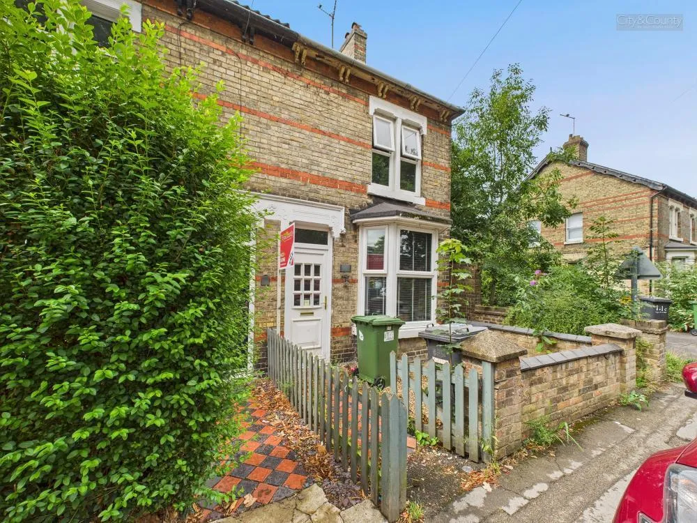 3 bed End of Terrace