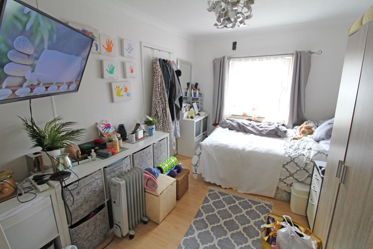 High Street, Leiston, Suffolk, IP16 4BX - Online Auctions