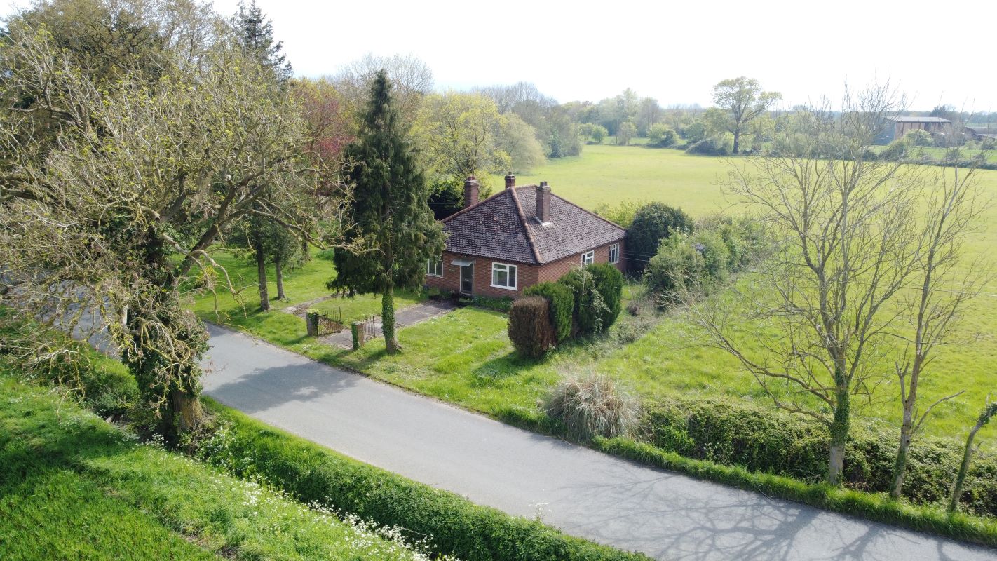 Sunnyholme, Rishangles, Eye, Suffolk, IP23 7LB - Online Auctions