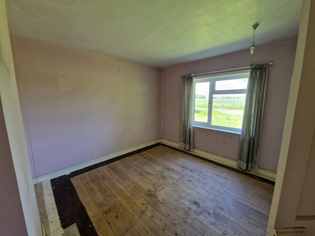 Sunnyholme, Rishangles, Eye, Suffolk, IP23 7LB - Online Auctions