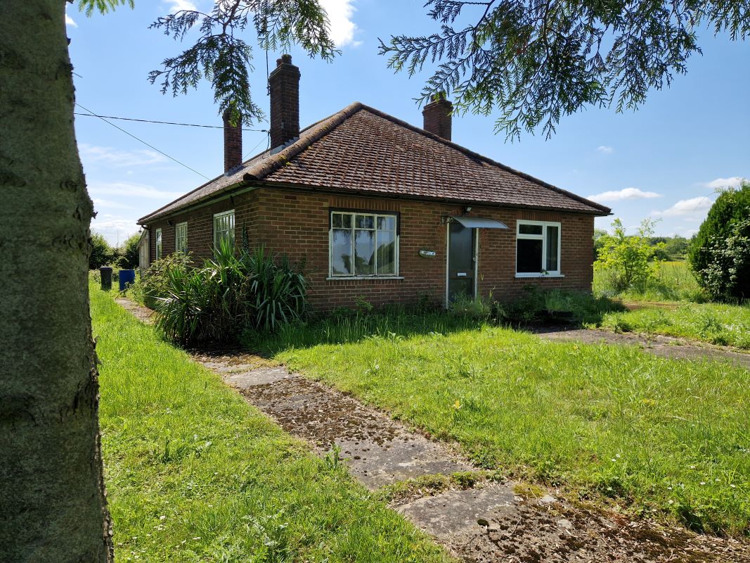 Sunnyholme, Rishangles, Eye, Suffolk, IP23 7LB - Online Auctions