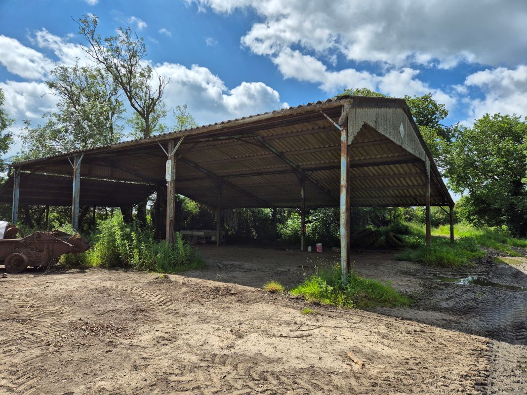 Buildings to the South of Grove Farm, Grove Lane, Ashfield, Suffolk, IP14 6LZ - Online Auctions
