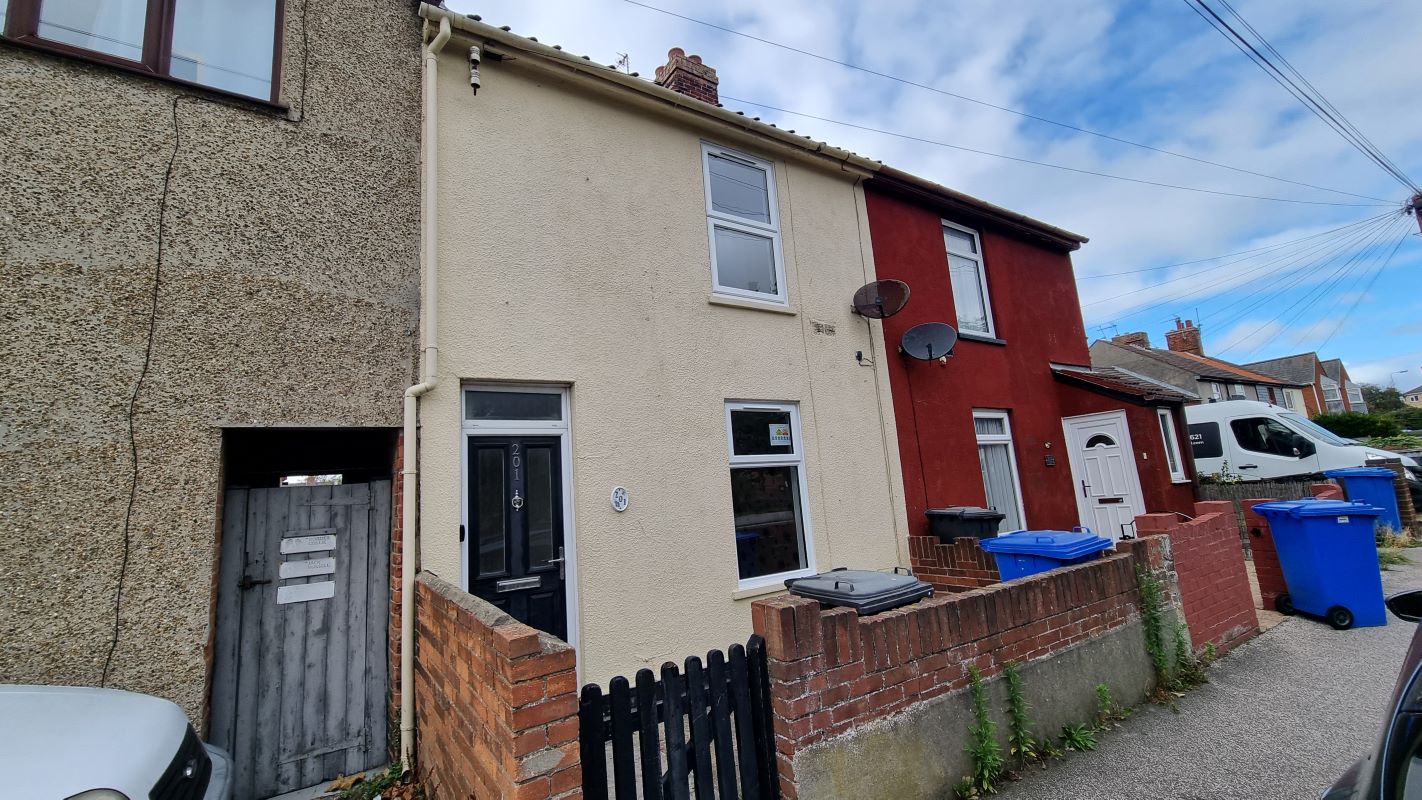 Clapham Road North, Lowestoft, Suffolk, NR32 1RS - Online Auctions