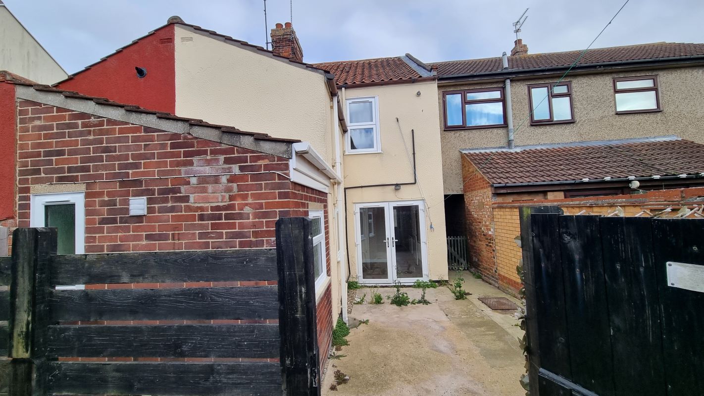 Clapham Road North, Lowestoft, Suffolk, NR32 1RS - Online Auctions