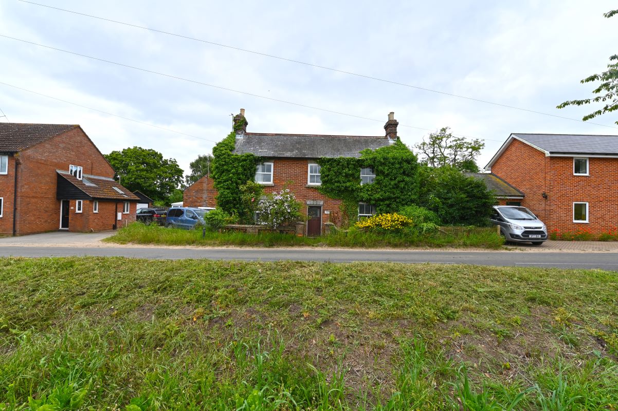 The Street, Butley, Woodbridge, Suffolk, IP12 3PB - Online Auctions