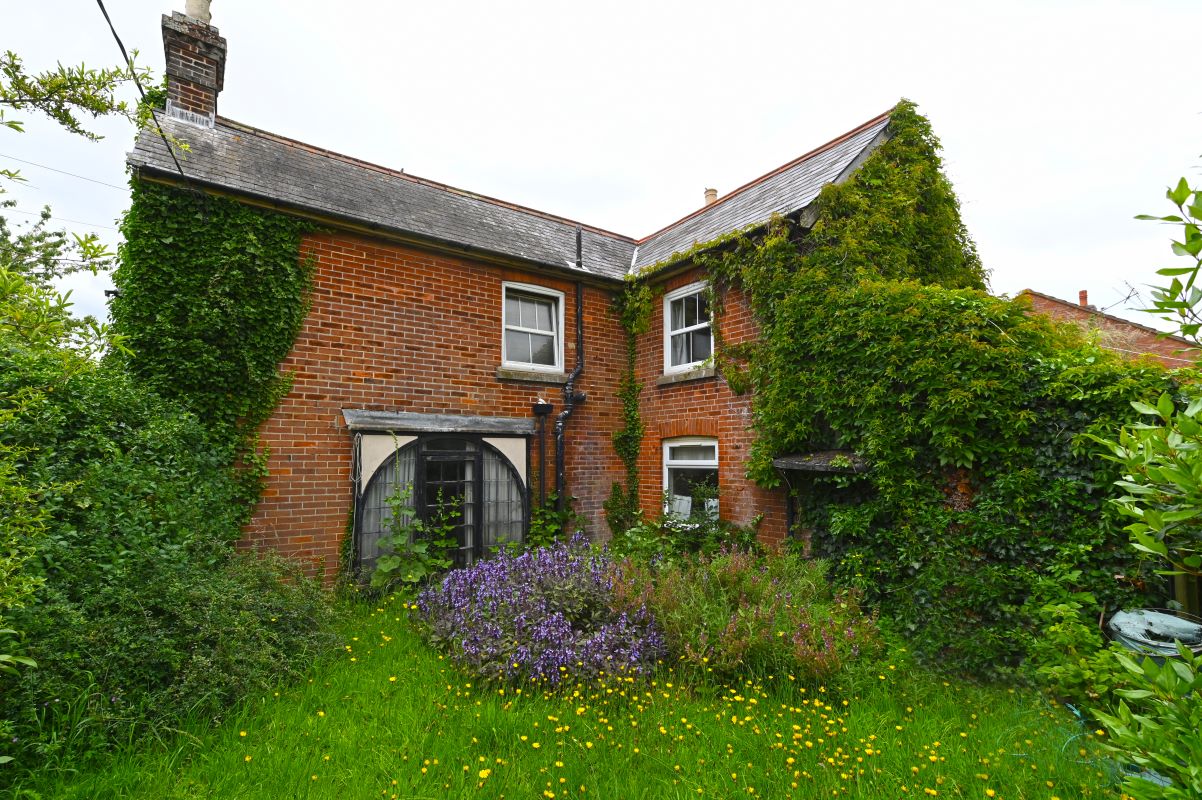 The Street, Butley, Woodbridge, Suffolk, IP12 3PB - Online Auctions