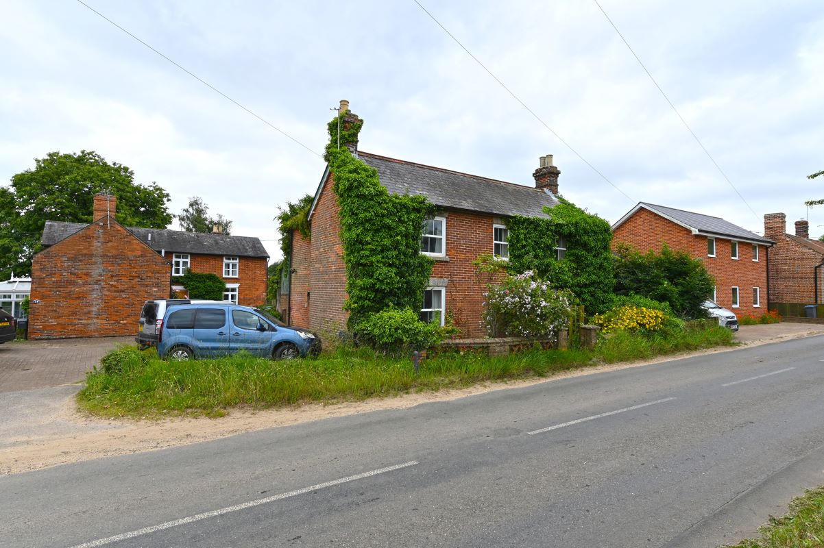 The Street, Butley, Woodbridge, Suffolk, IP12 3PB - Online Auctions