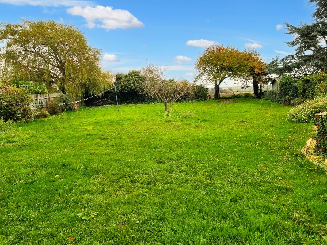 Mill Hoo, Alderton, Woodbridge, Suffolk, IP12 3DA - Online Auctions