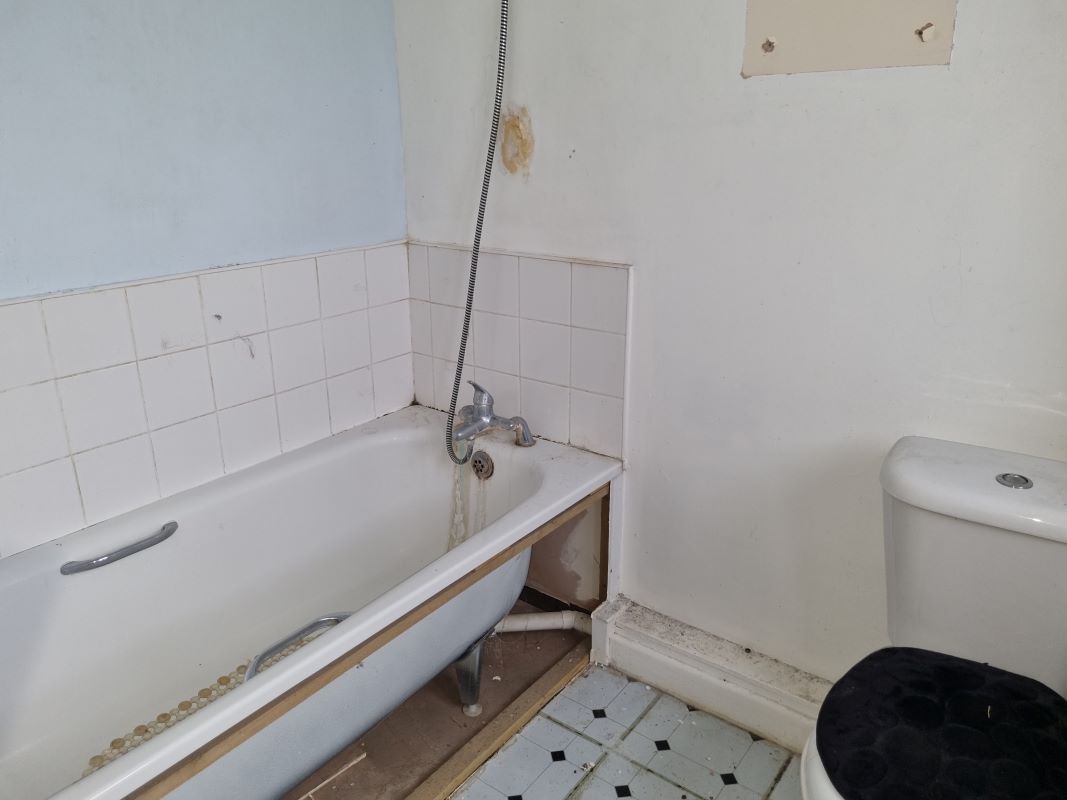 Mill Hoo, Alderton, Woodbridge, Suffolk, IP12 3DA - Online Auctions