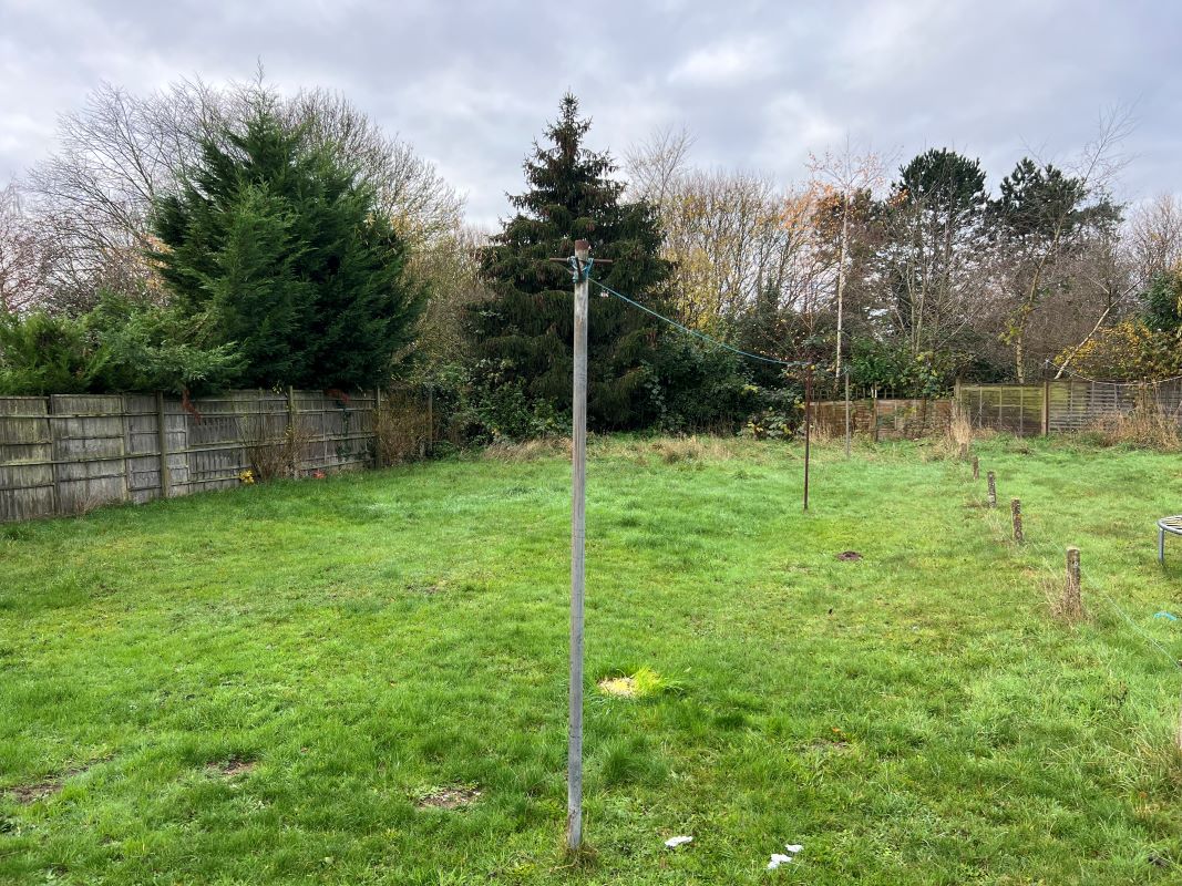Broadway, Wickham Market, Woodbridge, Suffolk, IP13 0RN - Online Auctions