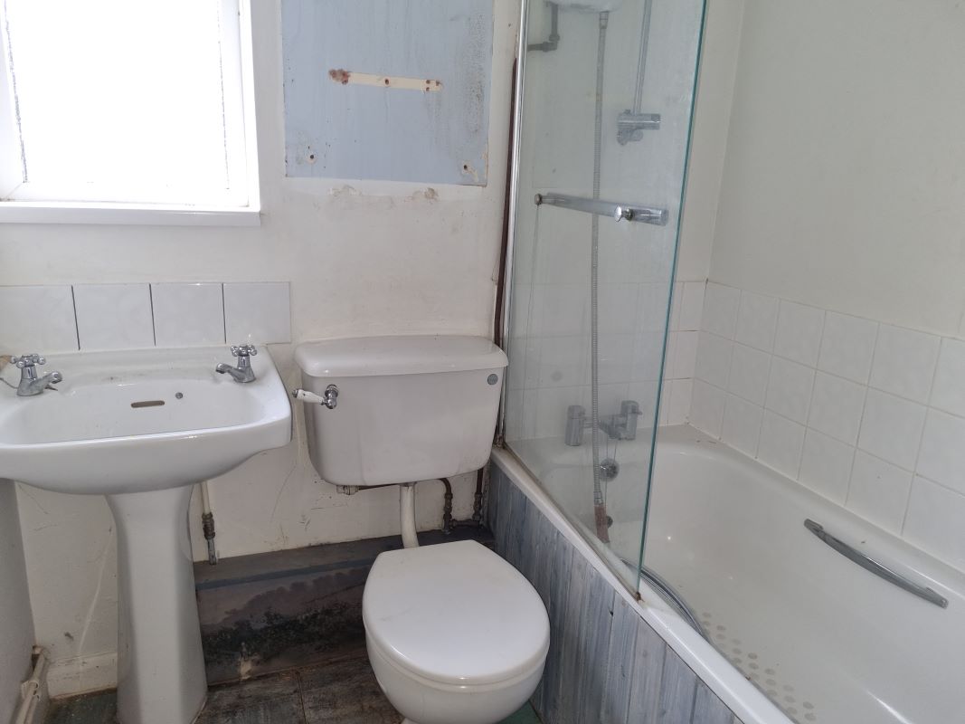 Church Road, Dallinghoo, Woodbridge, Suffolk, IP13 0JY - Online Auctions