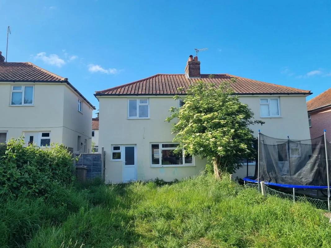 Park Avenue, Saxmundham, Suffolk, IP17 1DR - Online Auctions