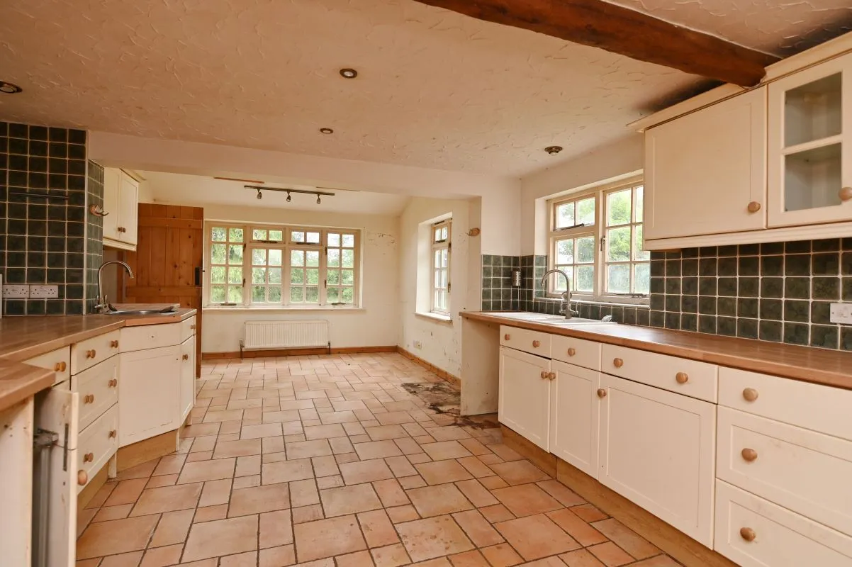 Middle Green, Sibton Green, Sibton, Saxmundham, Suffolk, IP17 2JX - Online Auctions