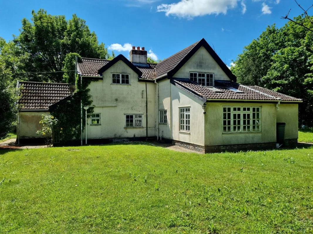 Middle Green, Sibton Green, Sibton, Saxmundham, Suffolk, IP17 2JX - Online Auctions