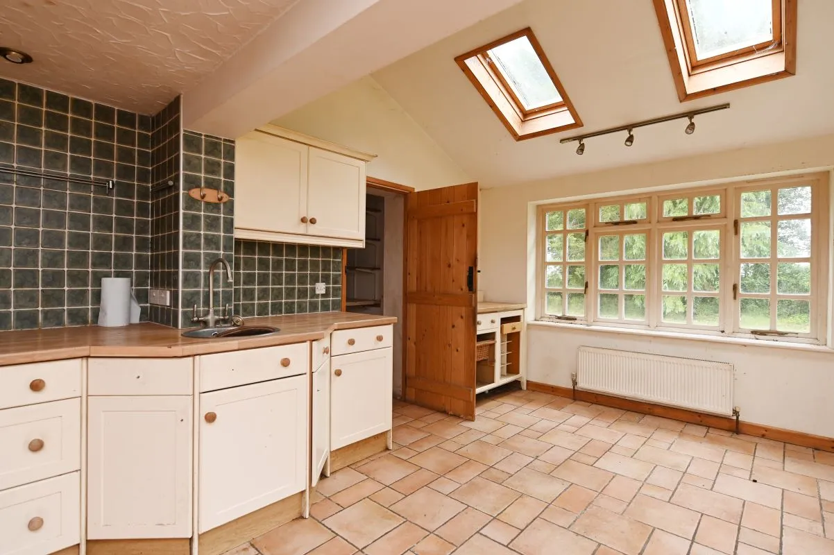 Middle Green, Sibton Green, Sibton, Saxmundham, Suffolk, IP17 2JX - Online Auctions