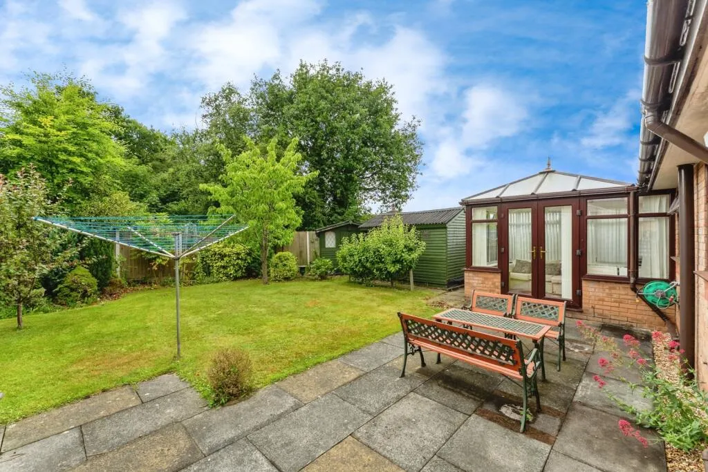 3 bed Detached Bungalow