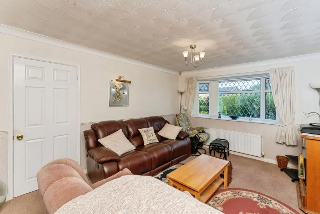 3 bed Detached Bungalow