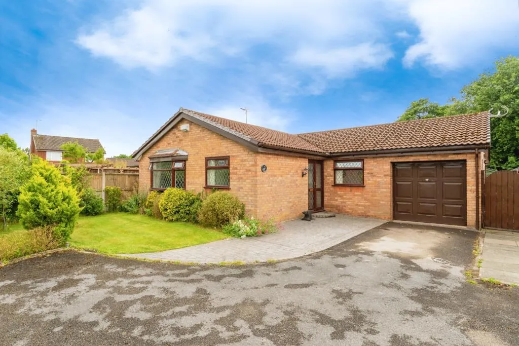 3 bed Detached Bungalow