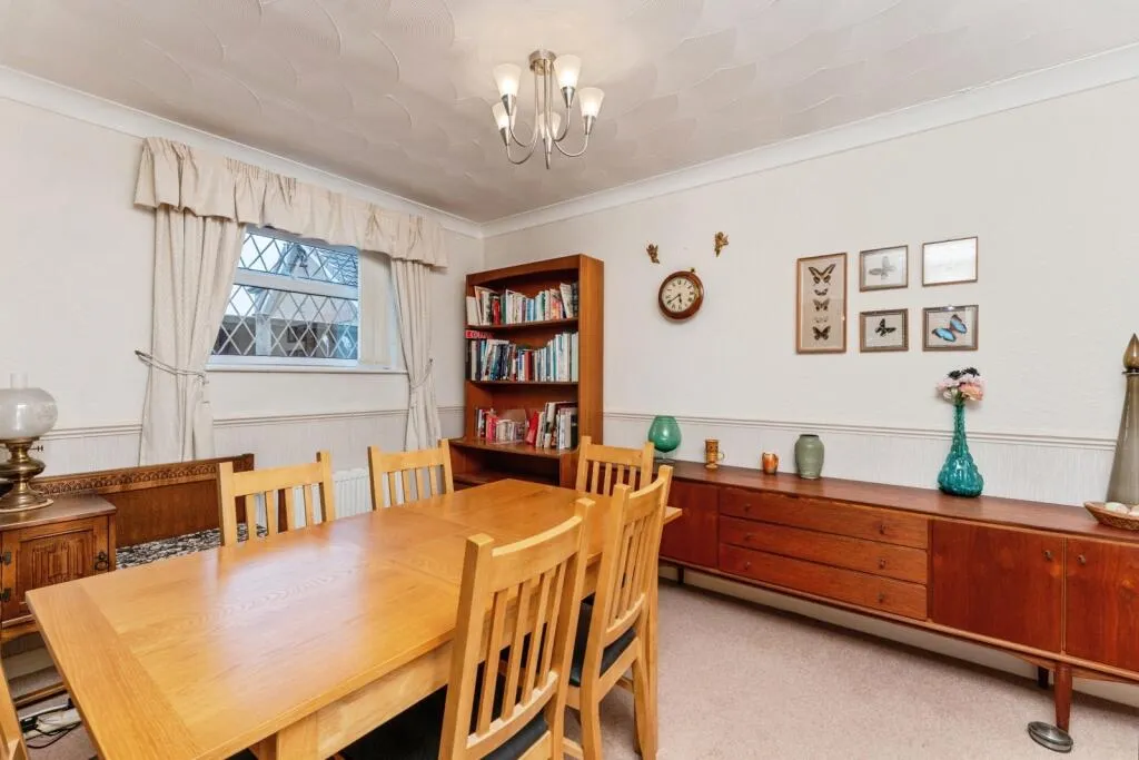 3 bed Detached Bungalow