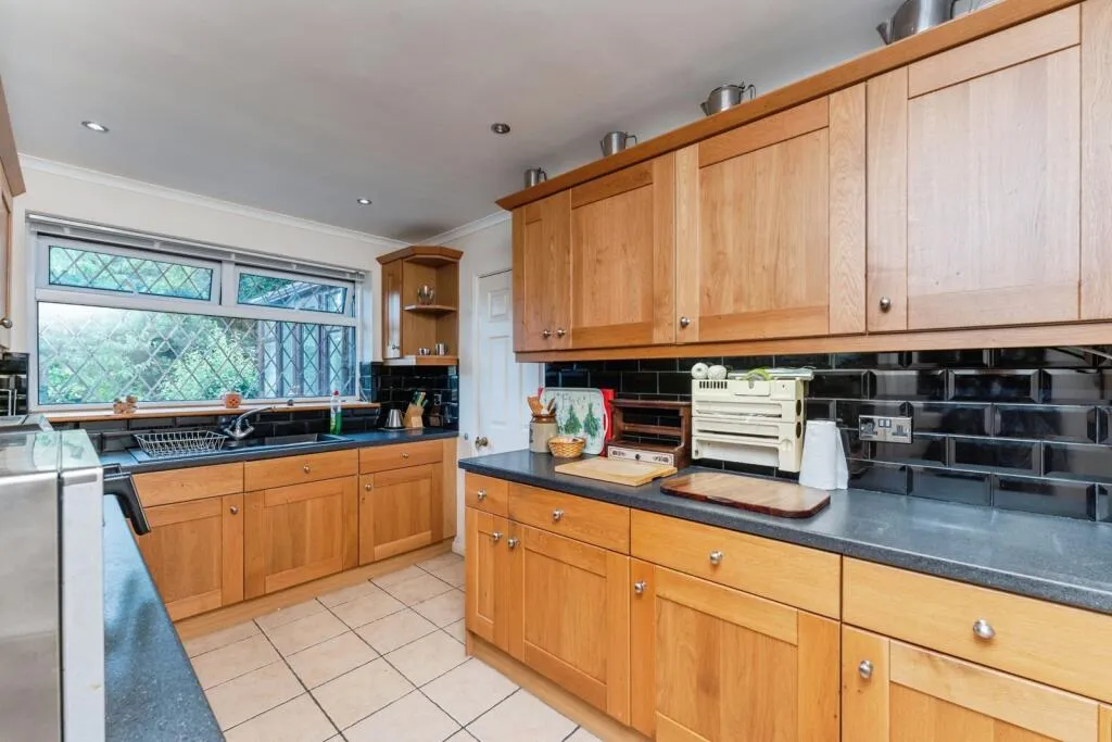 3 bed Detached Bungalow