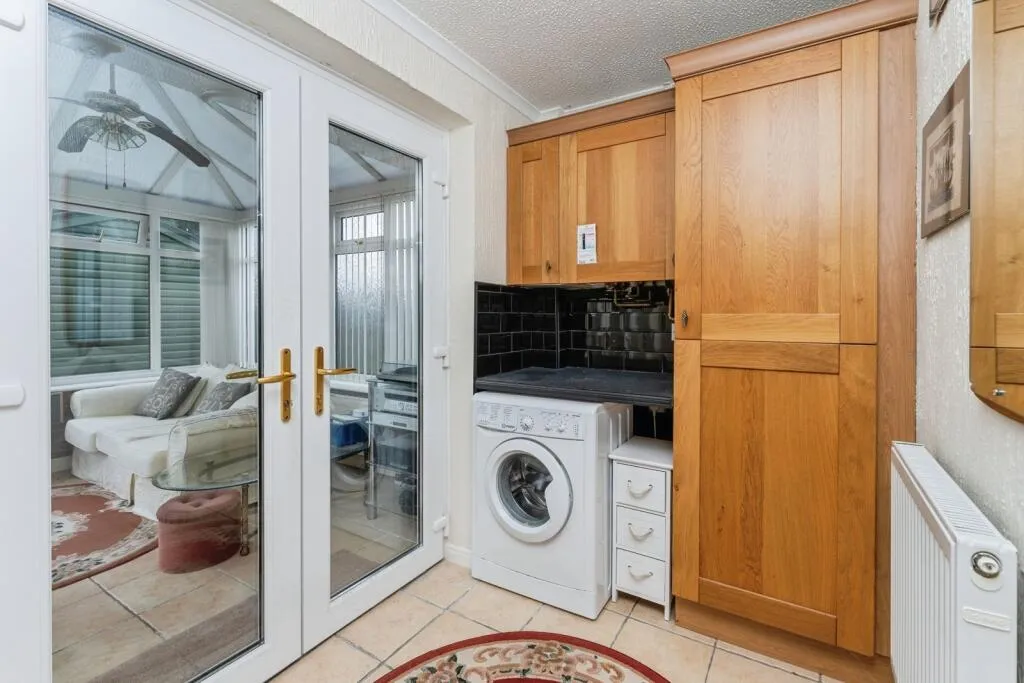 3 bed Detached Bungalow