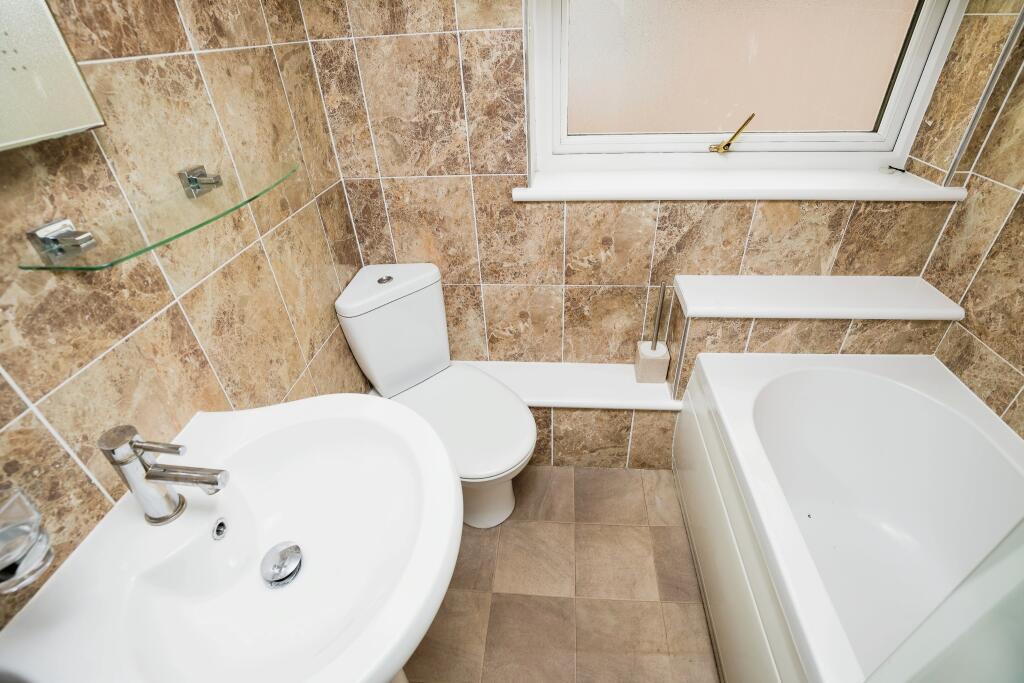 4 bed Terraced