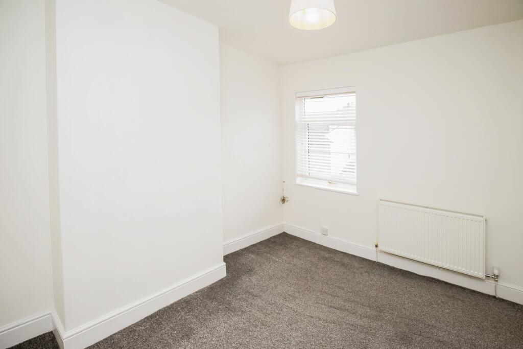 4 bed Terraced
