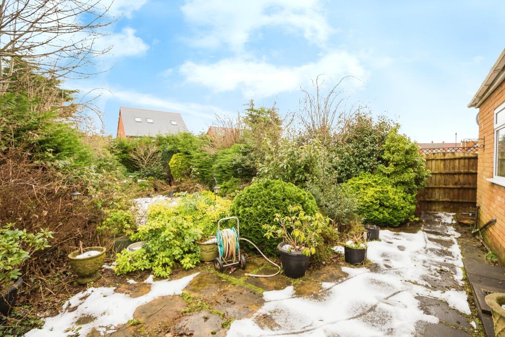 2 bed Detached Bungalow