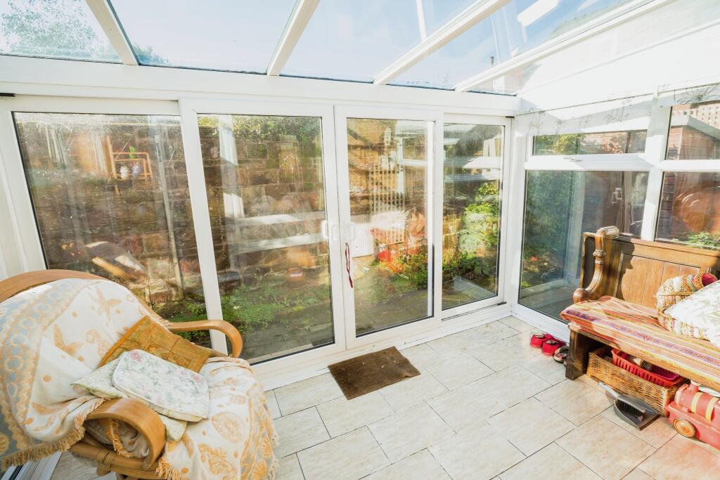 2 bed Detached