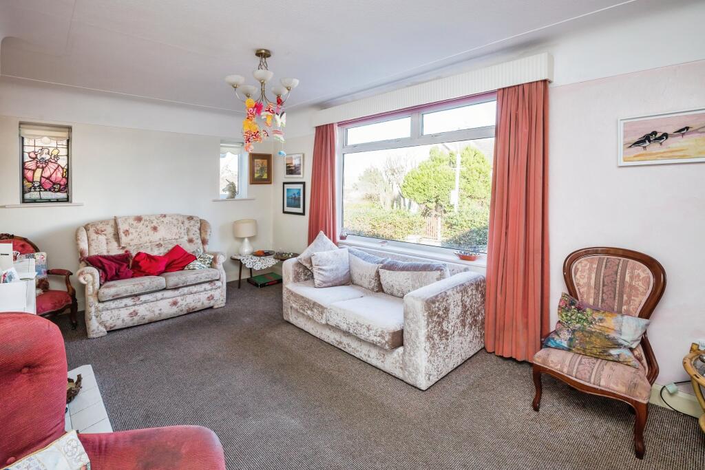 2 bed Detached