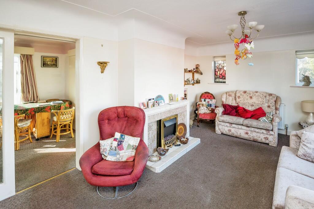 2 bed Detached