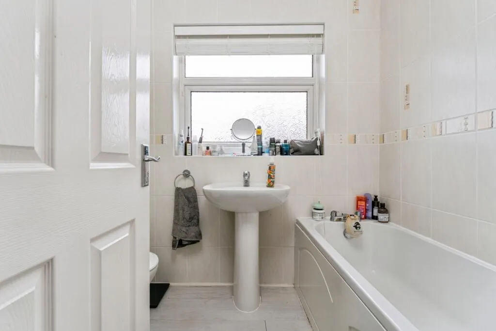 3 bed Semi-Detached