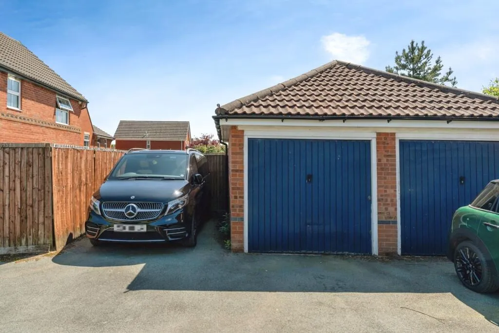 2 bed Terraced