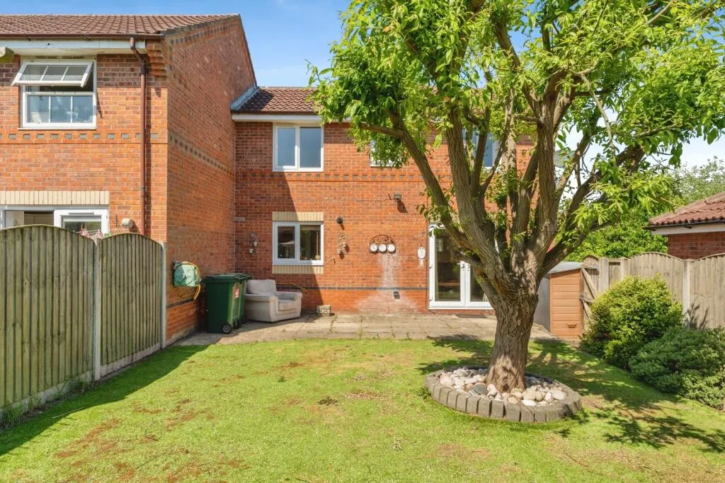 2 bed Terraced