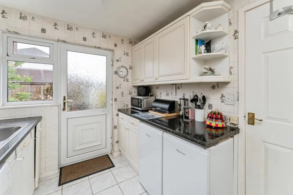 3 bed Semi-Detached