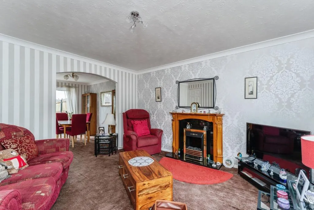 3 bed Semi-Detached