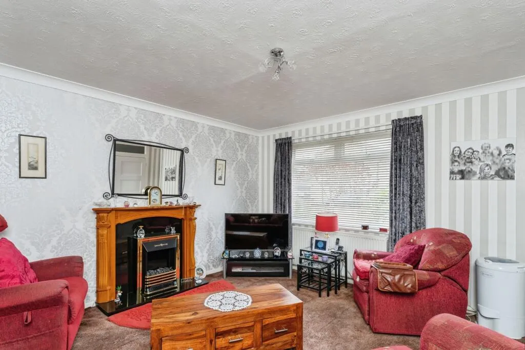 3 bed Semi-Detached