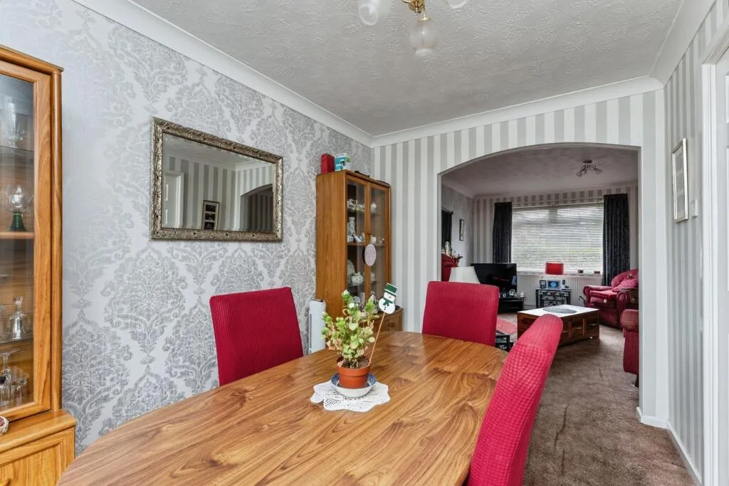 3 bed Semi-Detached