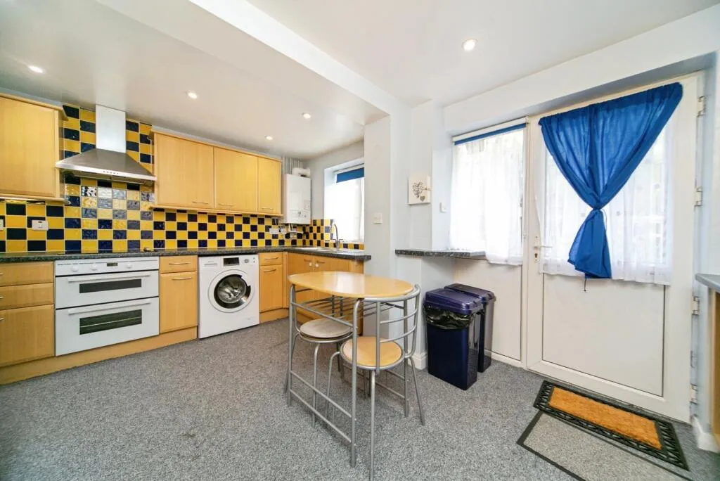 3 bed Semi-Detached