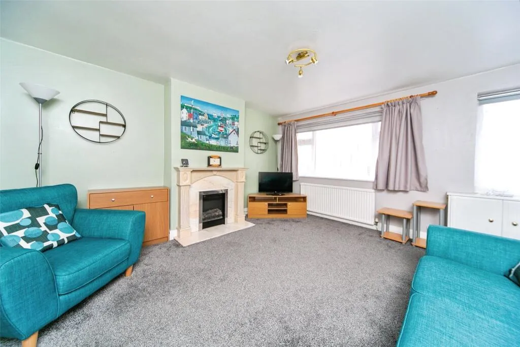 3 bed Semi-Detached